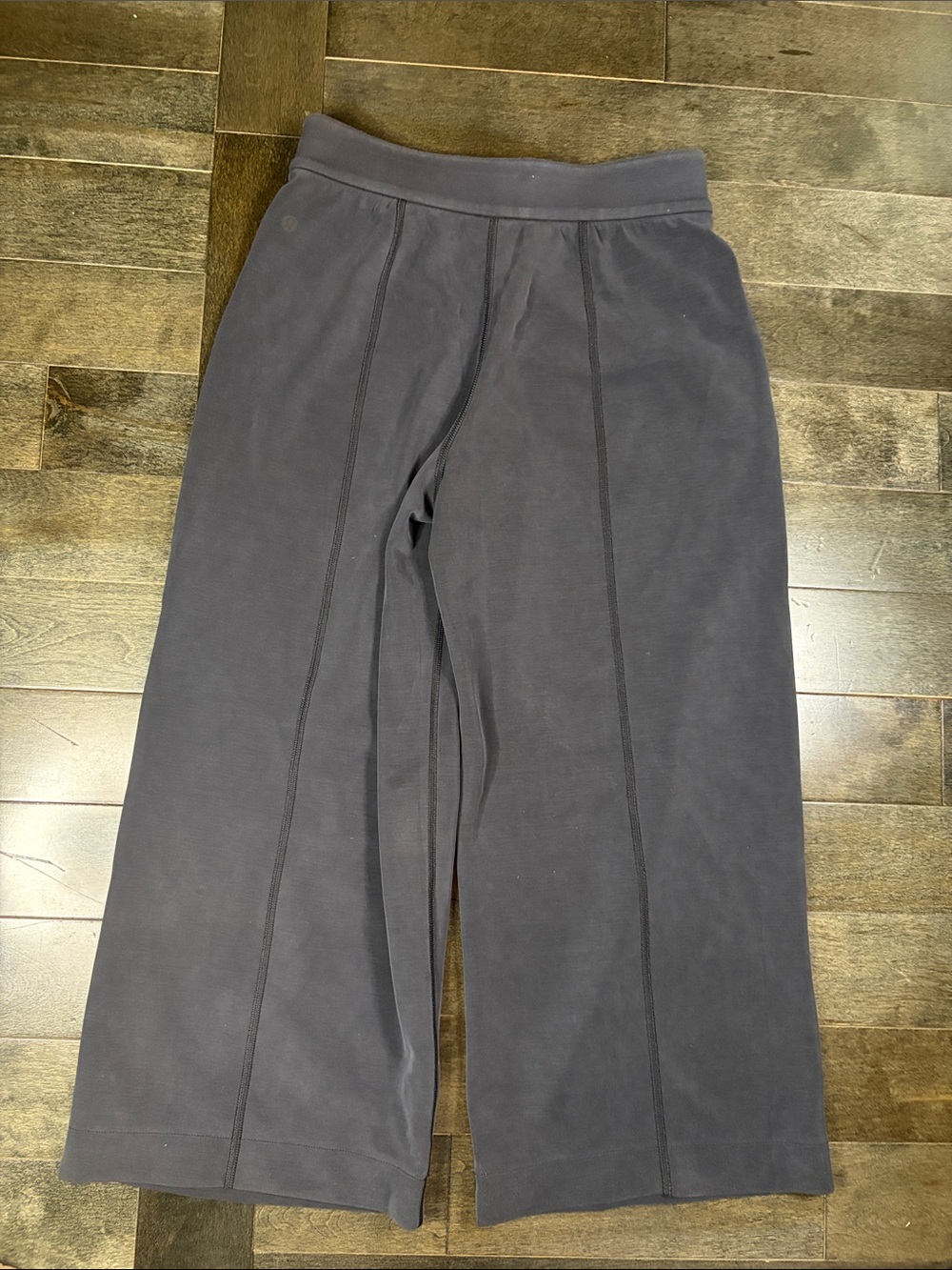 Lululemon Softstreme High-Rise Wide Leg Cropped Pants Gray Size Small - Picture 12 of 13